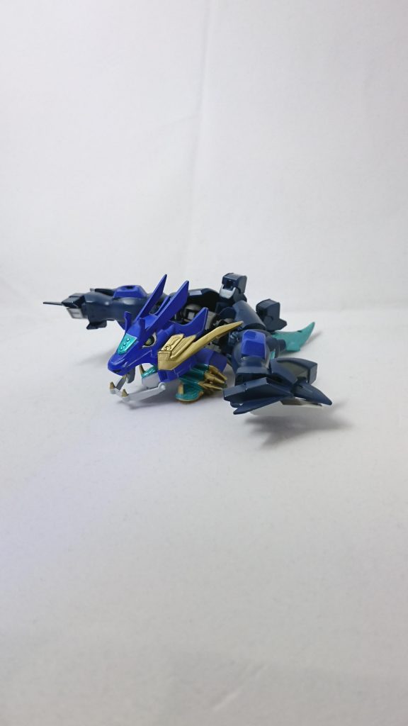 そしてついに龍鳴寺にたどり着いた牙斧嵐の前に、紺碧の龍が現れた!