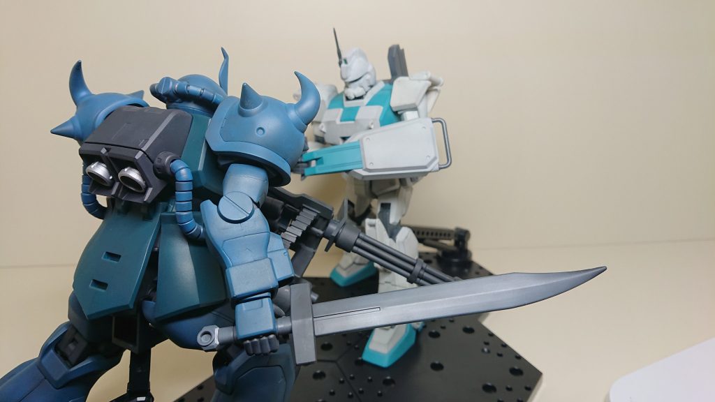 どちらも調色がもう少しだった感が…
あと結構 前のキットだと思うので、可動域が小さく ポージングがね…笑