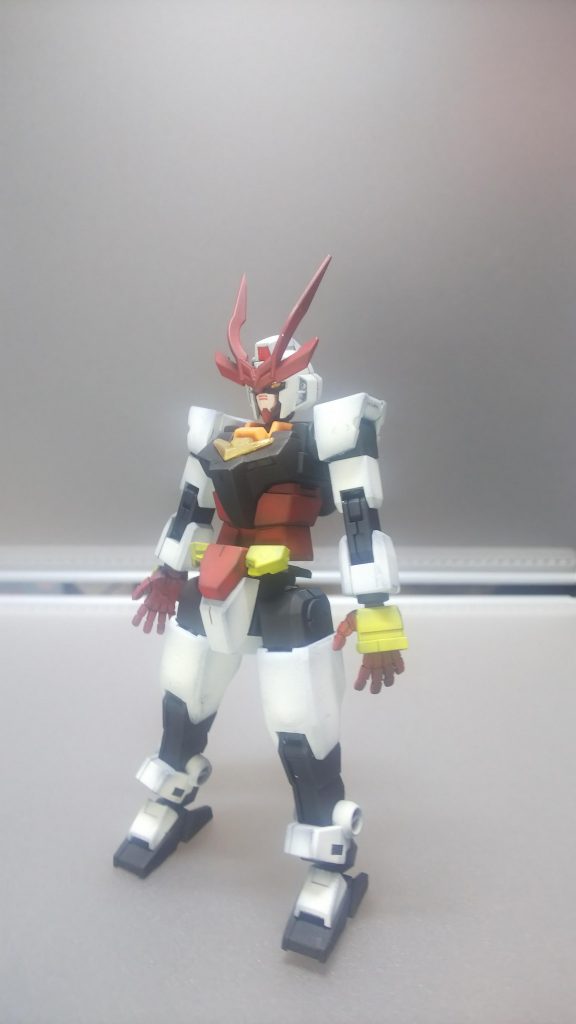 無装備のコアガンダム、あんまり改造なし、角は戦国アストレイから拝借