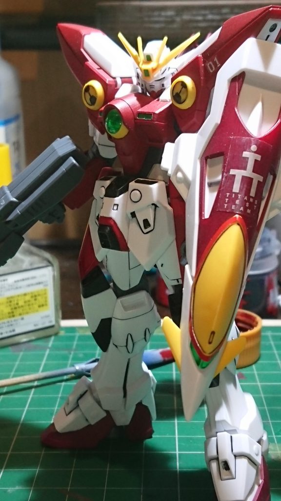 腰から下半身にかけてアクセントのため塗装してみました。
いい感じに思います。