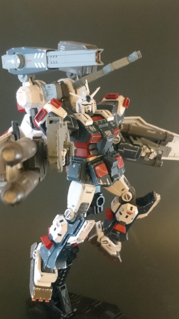 全体的に白の部分はもう少し汚してもよかったかと思います。バーニアももう少し練習してうまく汚していきたいですねー