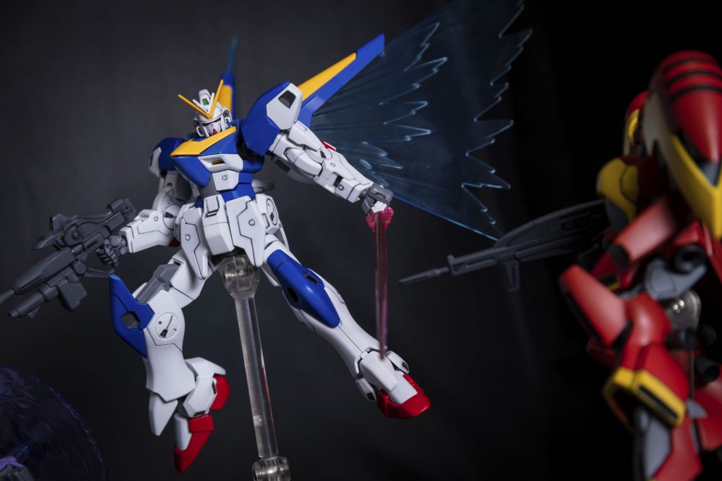 HG　V2ガンダム–2枚目/制作者：ハブヲ