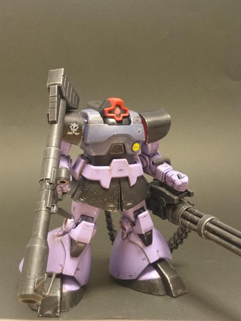 正面。ジャイアントバズとガトリングを装備してます。