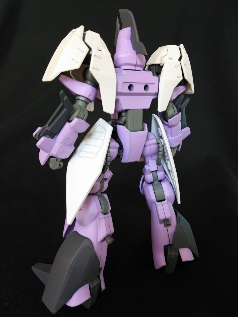 ハンブラビスバン(軽装モード)の後ろ姿。