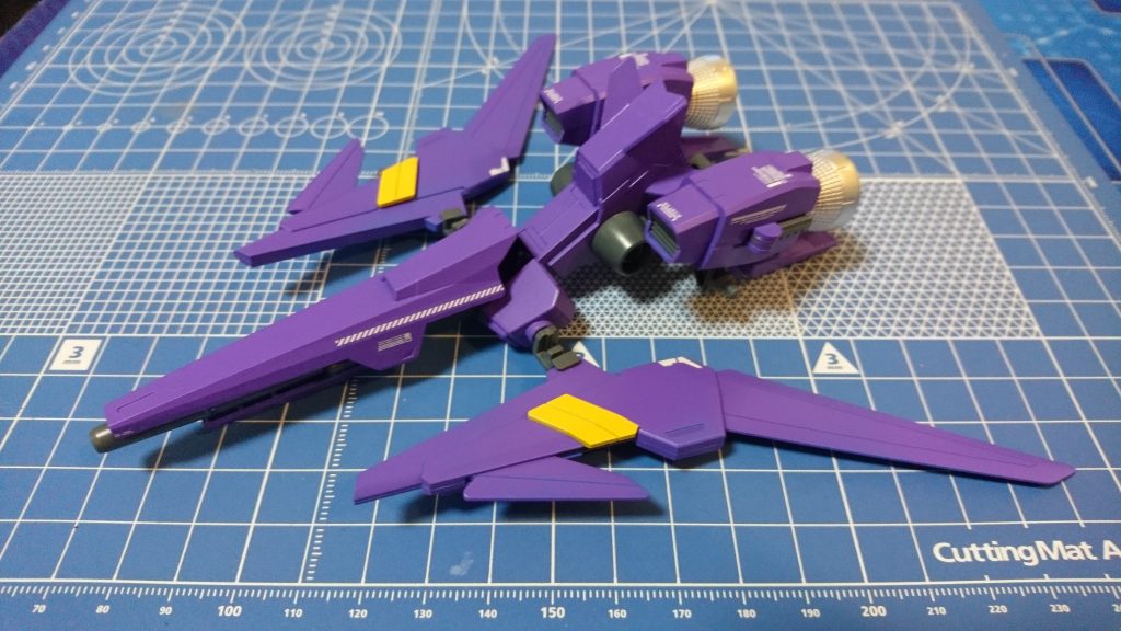 [バスターユニット]
こちらはパープルのみ。重ね塗装との色の差がわかると思います(^^)