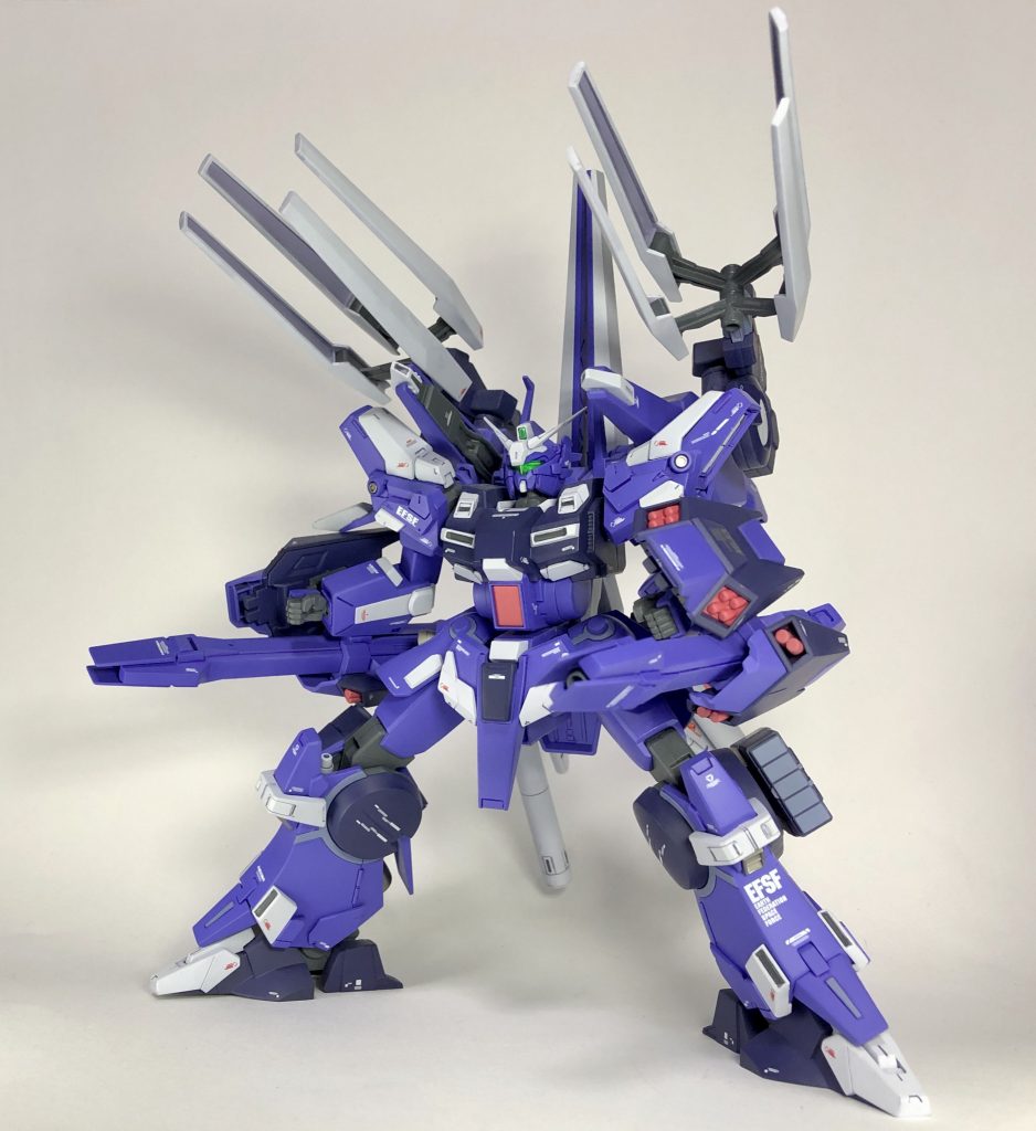 フルインコム装備。防衛用の重火力仕様で、機動性は劣悪。インコムの開放状態では捕縛用のネットレーザーを射出可能、という想定。