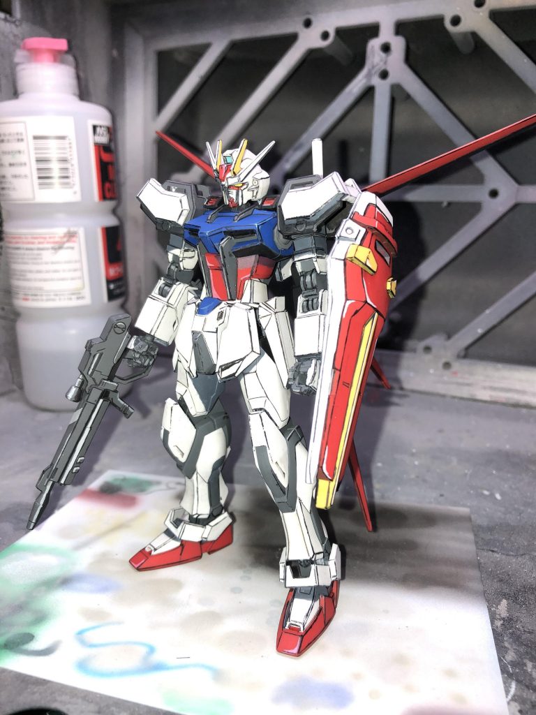 影、ハイライト以外は成型色です。
水性プレミアムトップコートつや消しを拭いて完成です！