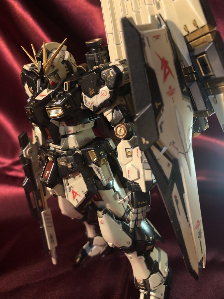 RGνガンダム　アレンジ塗装–3枚目/制作者：Oume Oume