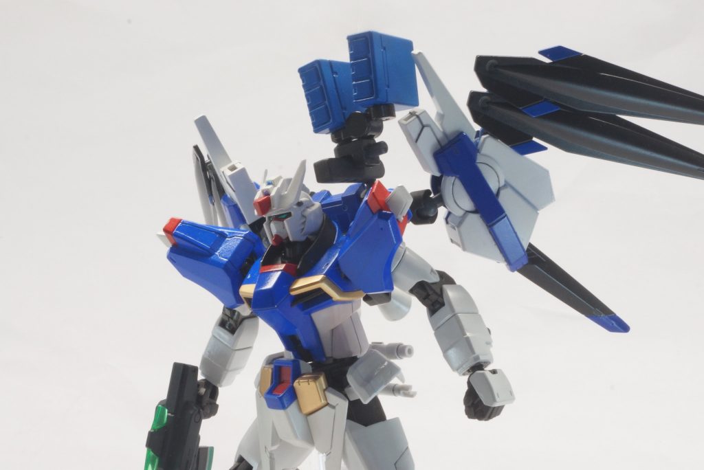 ミサイル・ポッド
バックパックのアームに接続された実体弾兵器。多数の敵を相手にしやすく、大型の目標も全弾命中させれば破壊できる。