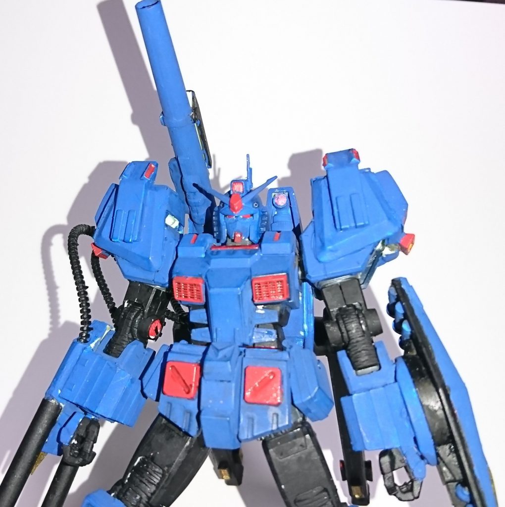 流し込みエナメルで墨入れは一応してみたんですが濃い下地だとあんまりわかりませんね・・・