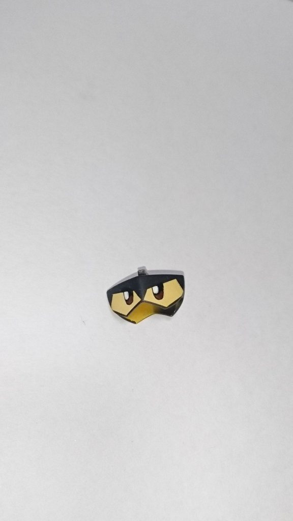 手描きの瞳はこんな感じで若干下側になるように描きました。
手癖で描いたのでSDガンダムの瞳っぽくはないですが…