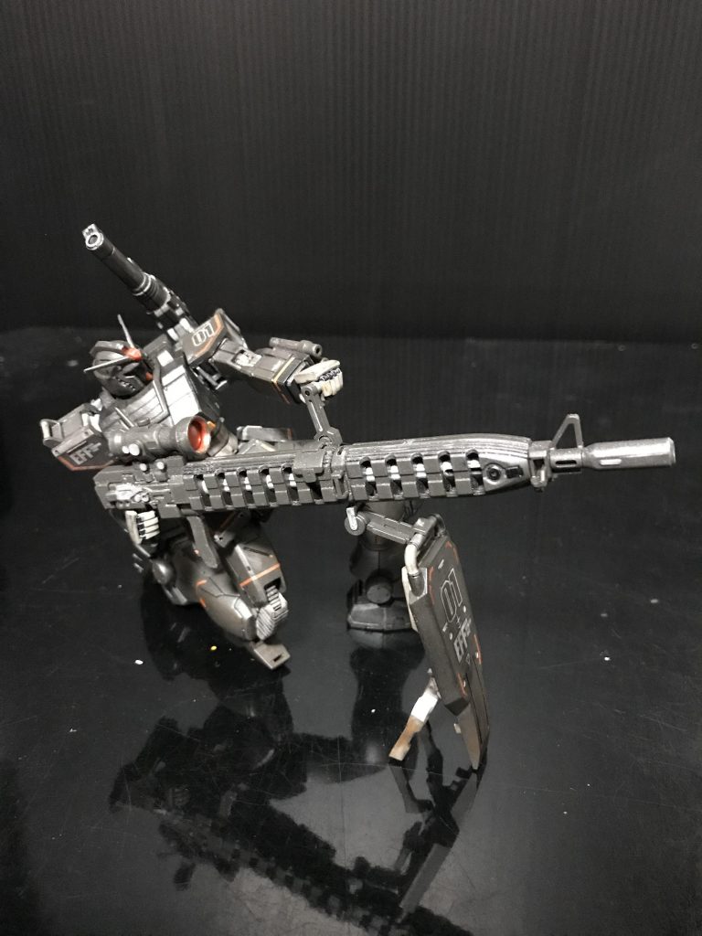 ロングレンジビームライフルの銃身の中をシルバーにしてみたのですが
焼け表現してみたらよかったかな🤔