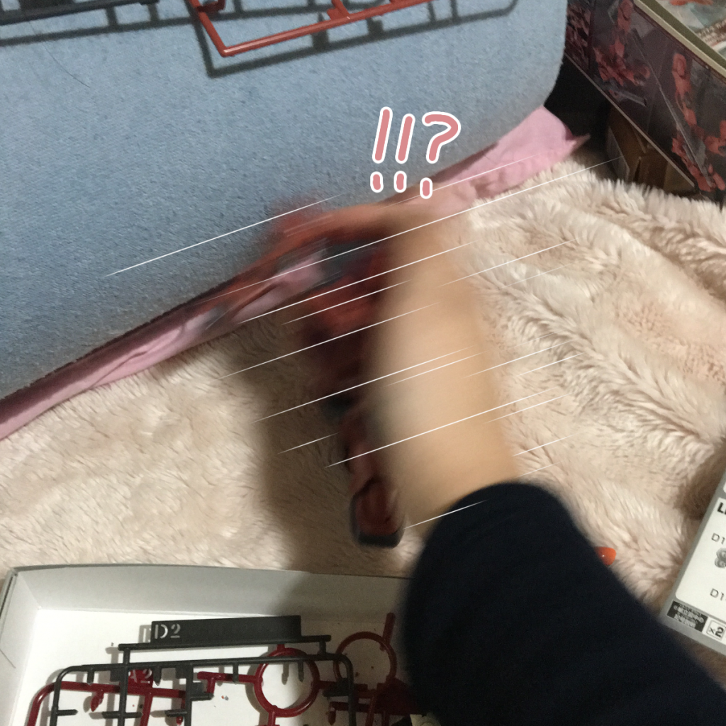 左右の腕を逆につけちゃいましたね。
*腕を引っこ抜くので、彼には気絶してもらいましょう。*
抵抗されると困りますから。