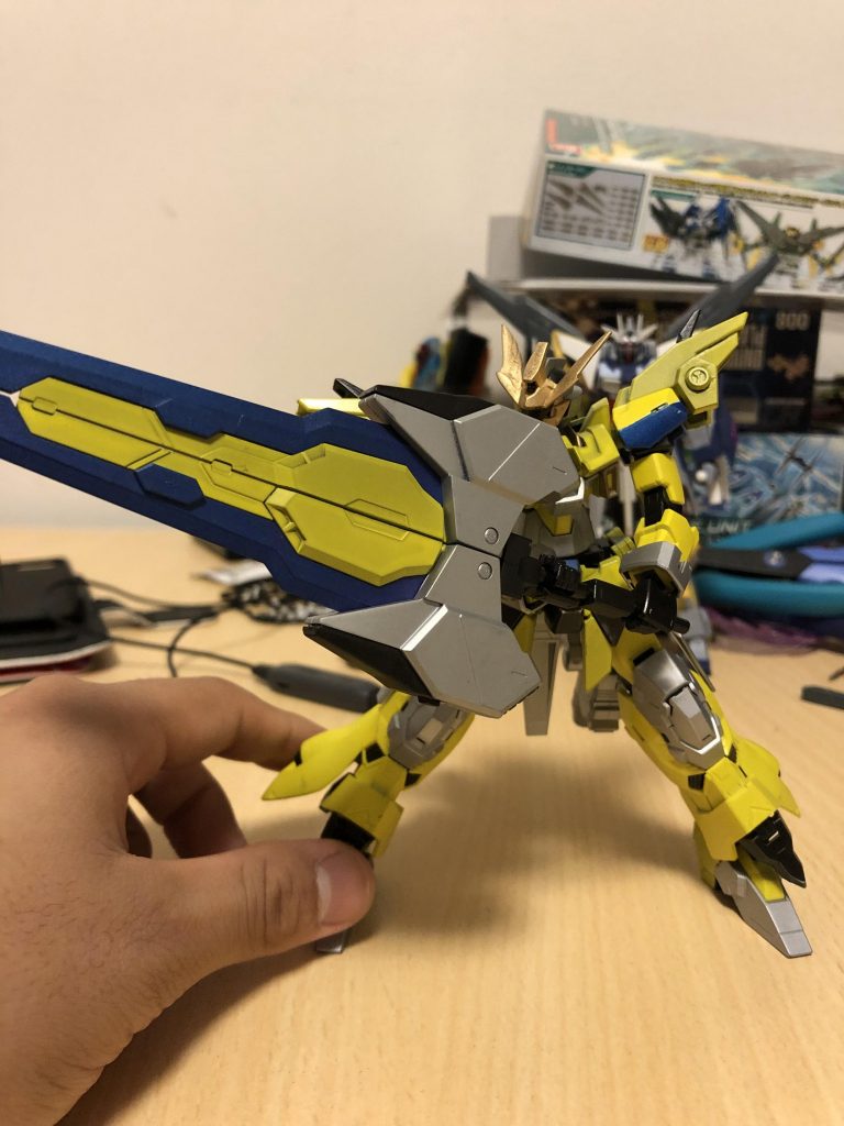 レーザーブレード二刀流で基本戦いますが、その二刀を合体することが出来ます。けれど基本はBPのウイングとして機体に装着しています。