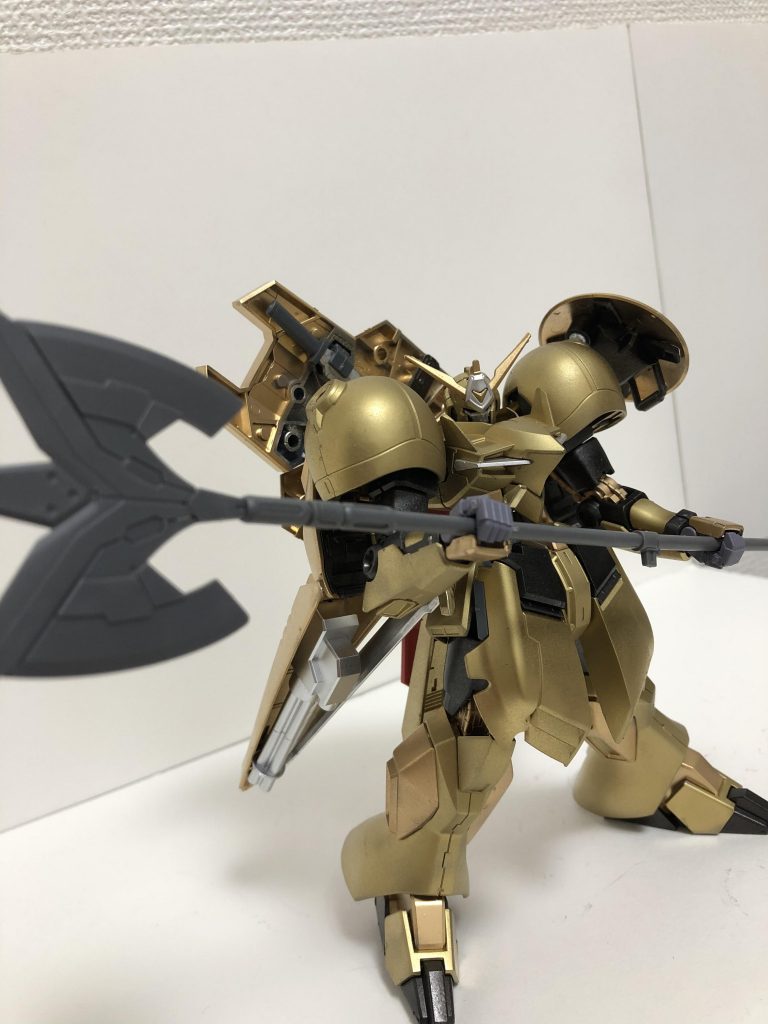 武装はトマホーク
実体剣
大型シールド
サブナイフ