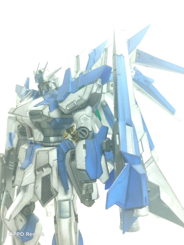 Hi-νガンダムヴレイブ–2枚目/制作者：かえる