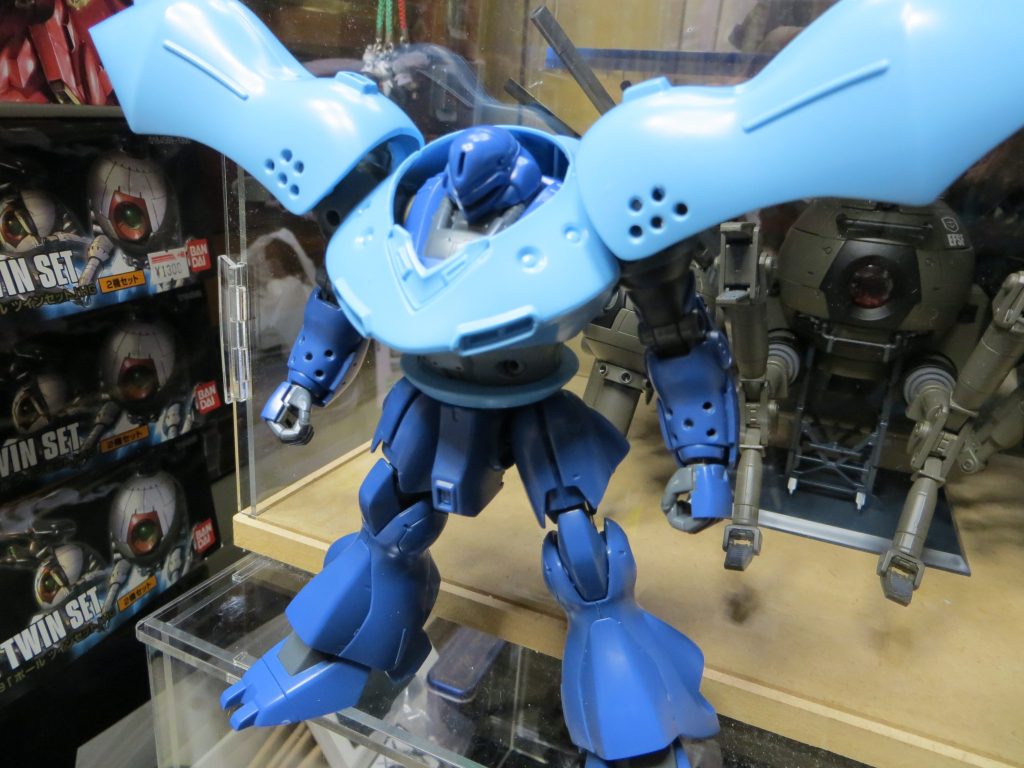 制作途中。HGアーマー装着。