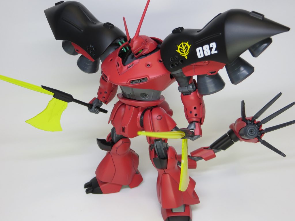 ハイゴッグアーマーにより上半身の装甲は厚くなりました。下半身は…多分そのままですwリゲルグ的な改修により、推進力もさらに向上しています。