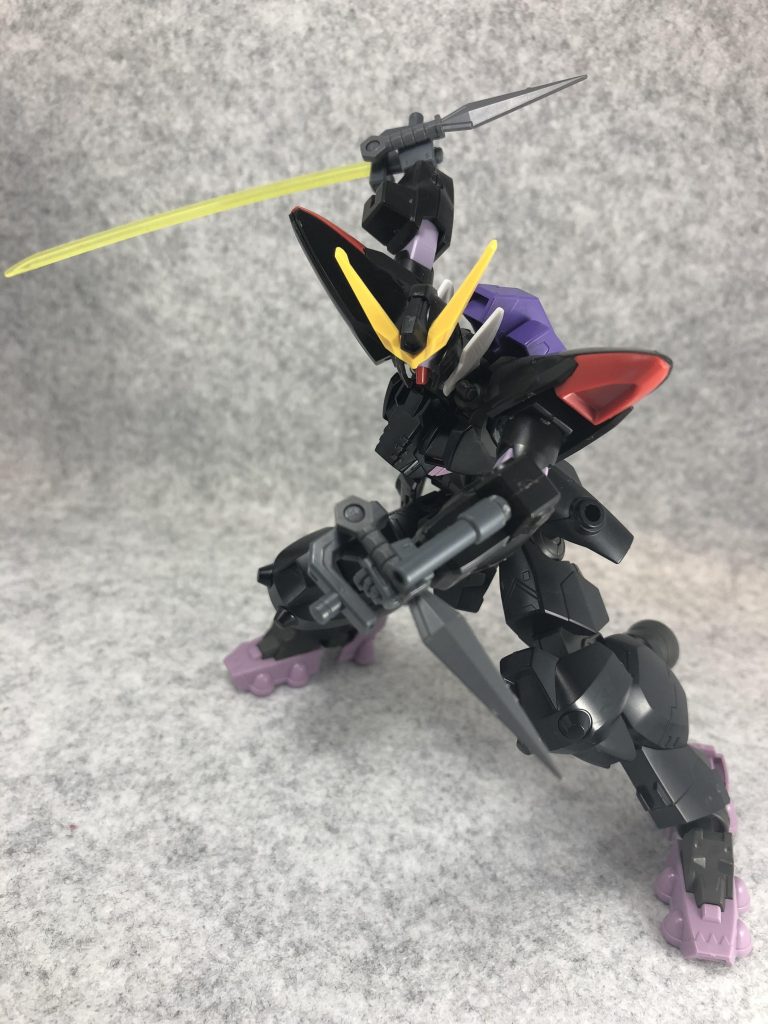 ウヴァル×ブリッツ。
キャンペーン品のビームサーベル柄にプラアクトオプションのクナイを組み込んだものを装備しています。