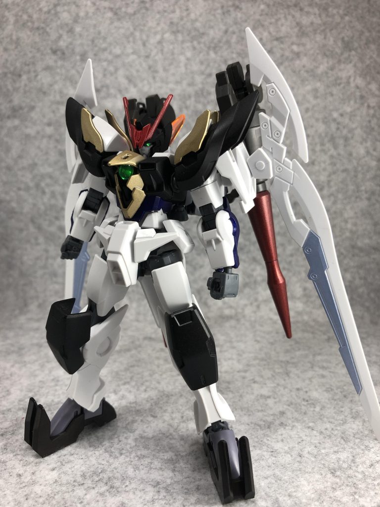 フロント。

上半身はゼロ炎ほぼそのまま。
フロントアーマーはエクシア、サイドアーマーはクロスボーン、膝はヴァーチェの腕部、足部はジエンドから。