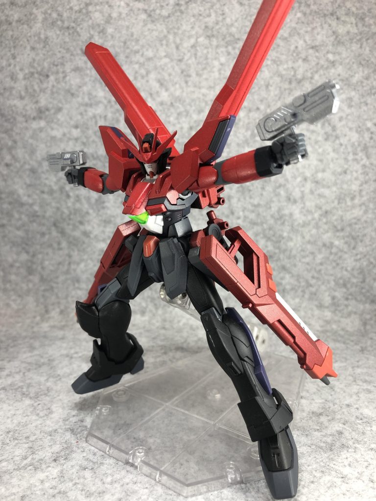 ビームライフルショーティはストライクノワールから流用。
Xのハンドパーツでも保持できるよう加工しています。