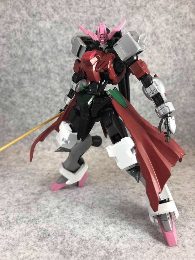 フロント。リアビューはありません。

胸部の追加装甲はグリムゲルデの手甲部を張り付けています。
肩はキマリストルーパー。フロントアーマーはエクシアのもの。