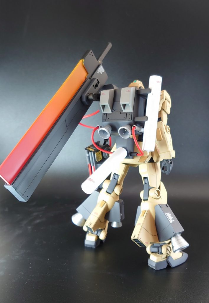 バックショット
タンクは長時間戦えるように設置
脱着可能でプラパイプから作りました