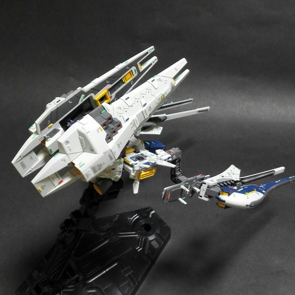 更に試作型ウィンチ・キャノン(メガ粒子砲)×2の高火力仕様へ(FG プリムローズを2キット使用しています)。