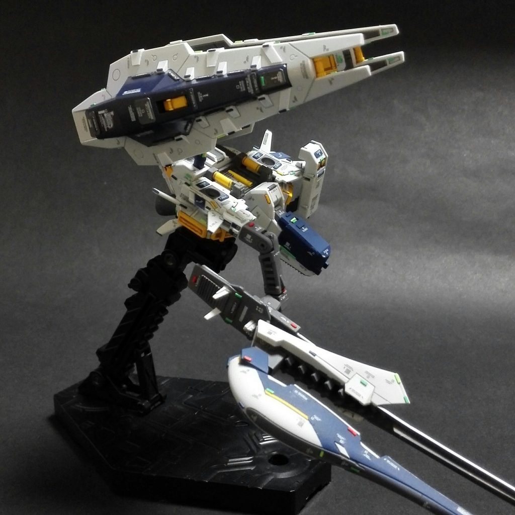 最後はプリムローズ(第2種兵装)のバリエーションとして迎撃性重視の強化型シールド・ブースターから航続性重視のシールド・ブースターへの換装形態です。他にもいろいろと画像や制作記録もアップしているので良かったらホームページにも遊びに来て下さい。