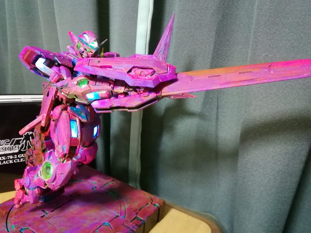 ガンダムエクシアPG–4枚目/制作者：アッキー