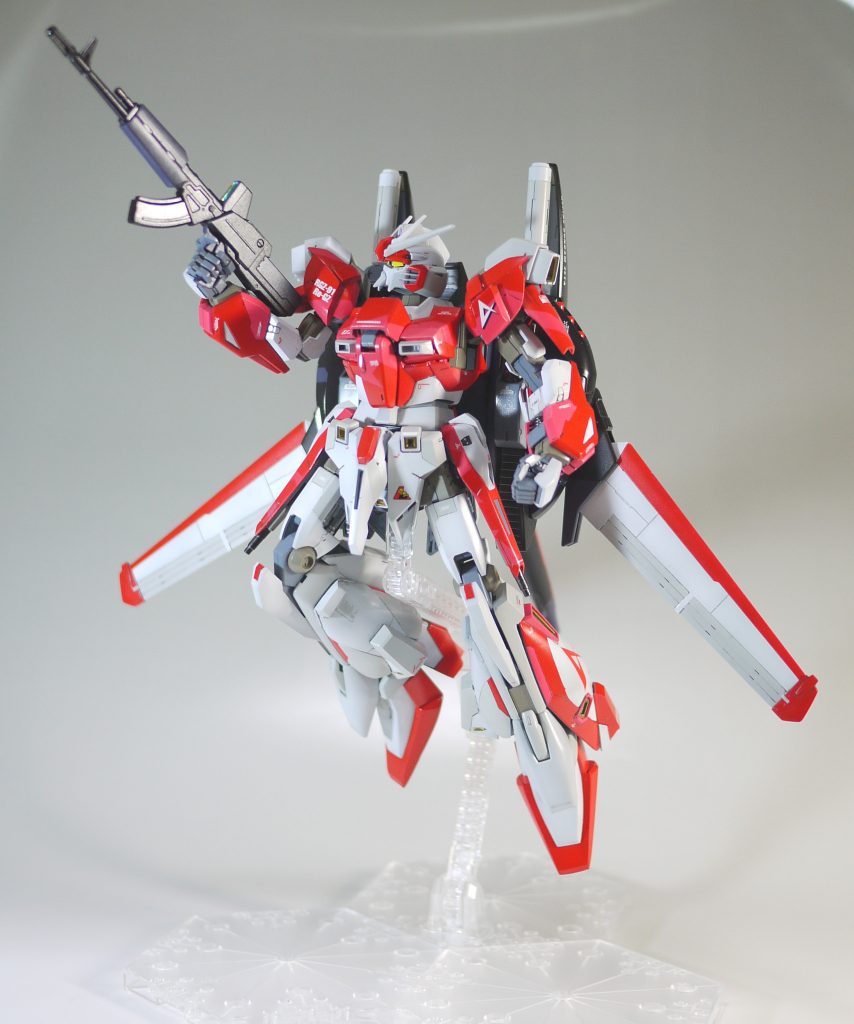 頬のダクトは好みでスペリオル風にアレンジ
顔は顎の角度を変えた位です