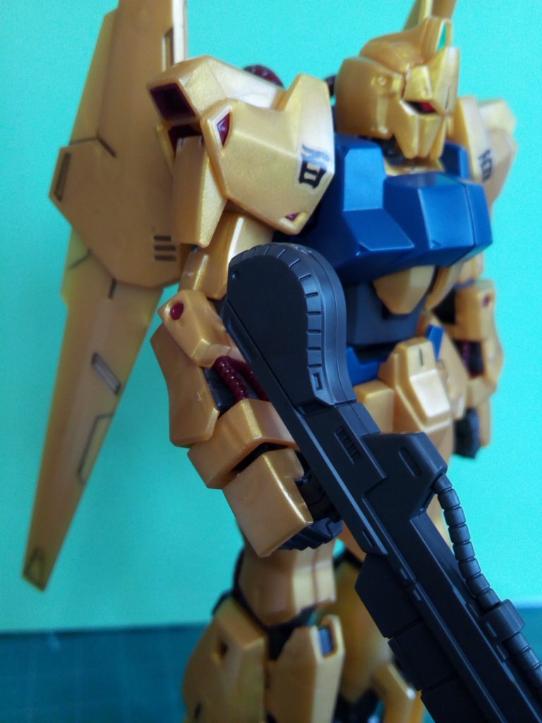 年末にキュベレイを製作しましたので百式も製作せねばと思いました。