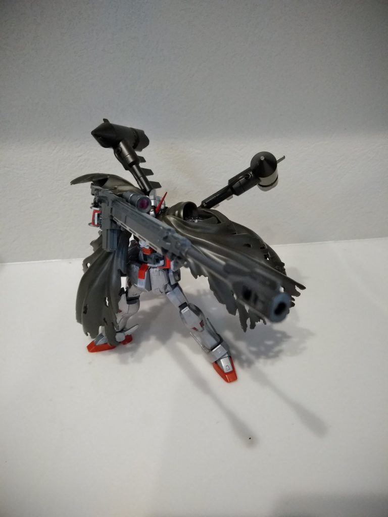 狙撃!
スラスターはウヴァルのハンマーパーツを見立てて使用。