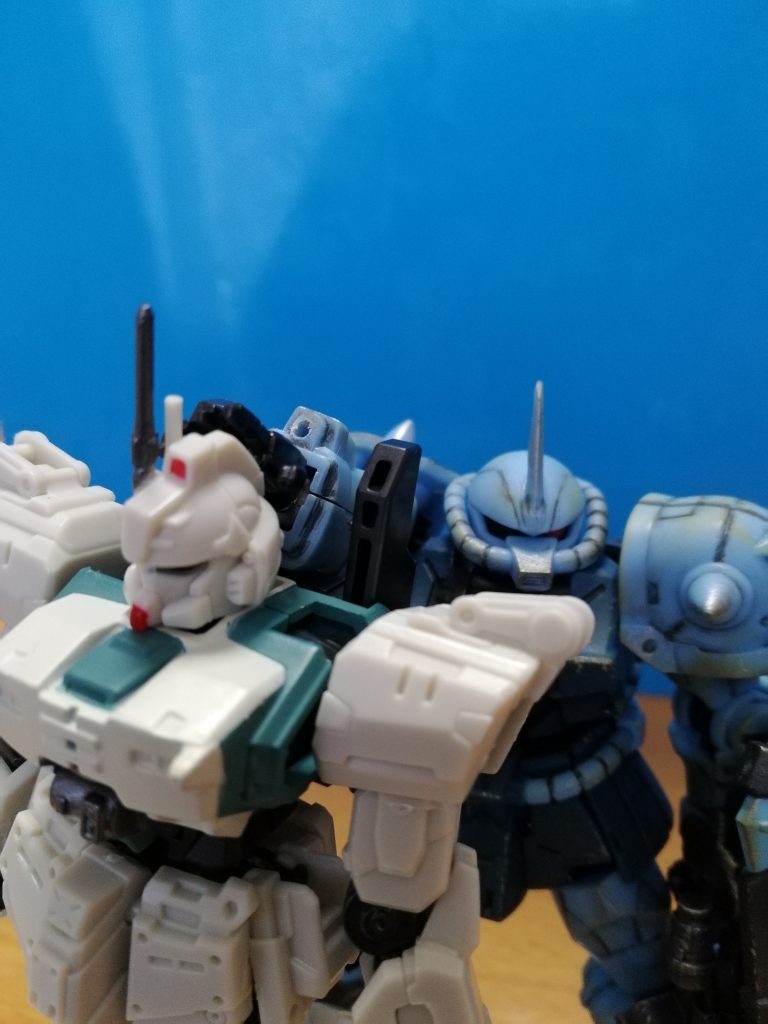 どうする？パイロットはまだ生きてるぞ！