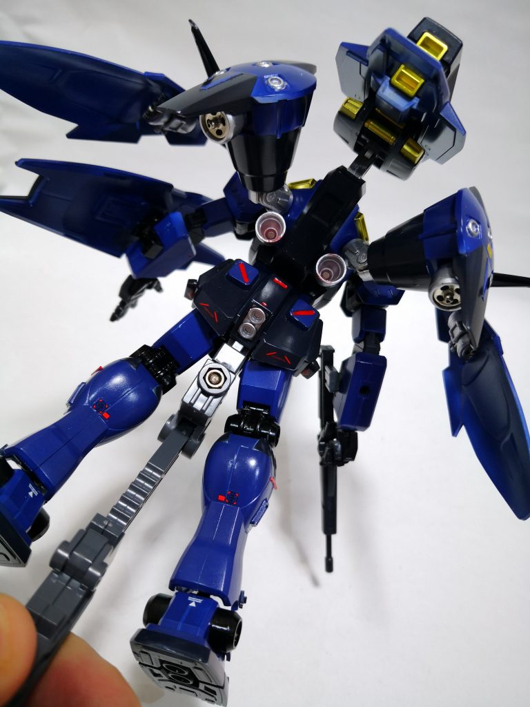 GP-01からのブースター内部にもスナップボタン。いやぁ100均便利。