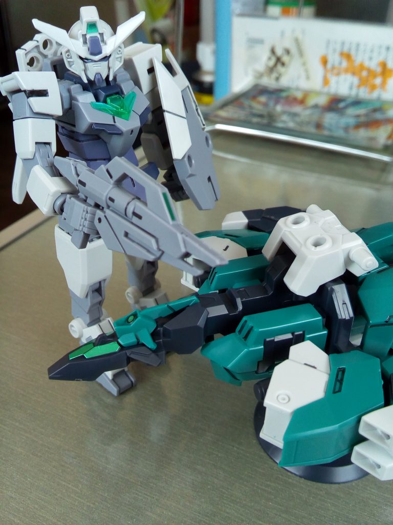 カラーリング的に好みでしたのでヴィートルガンダムでした。