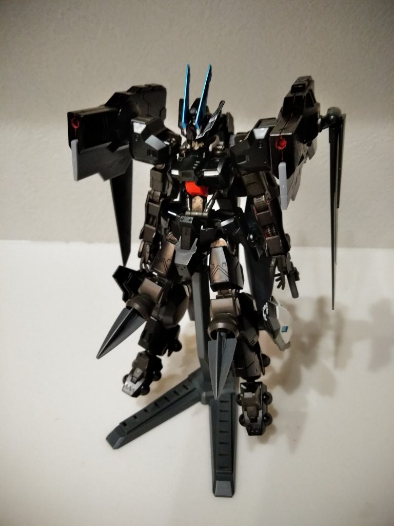 アンテナ取替可能
レギンレイズジュリアのパーツを使用