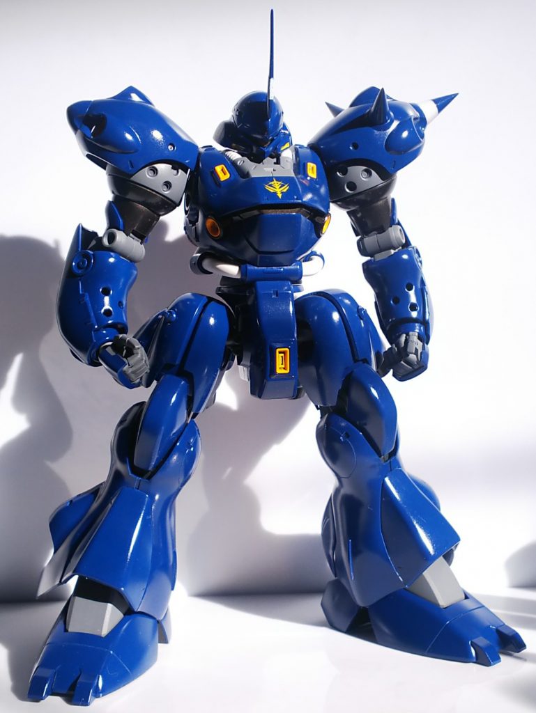 本体の青とガンメタはグロス、その他は半つやです