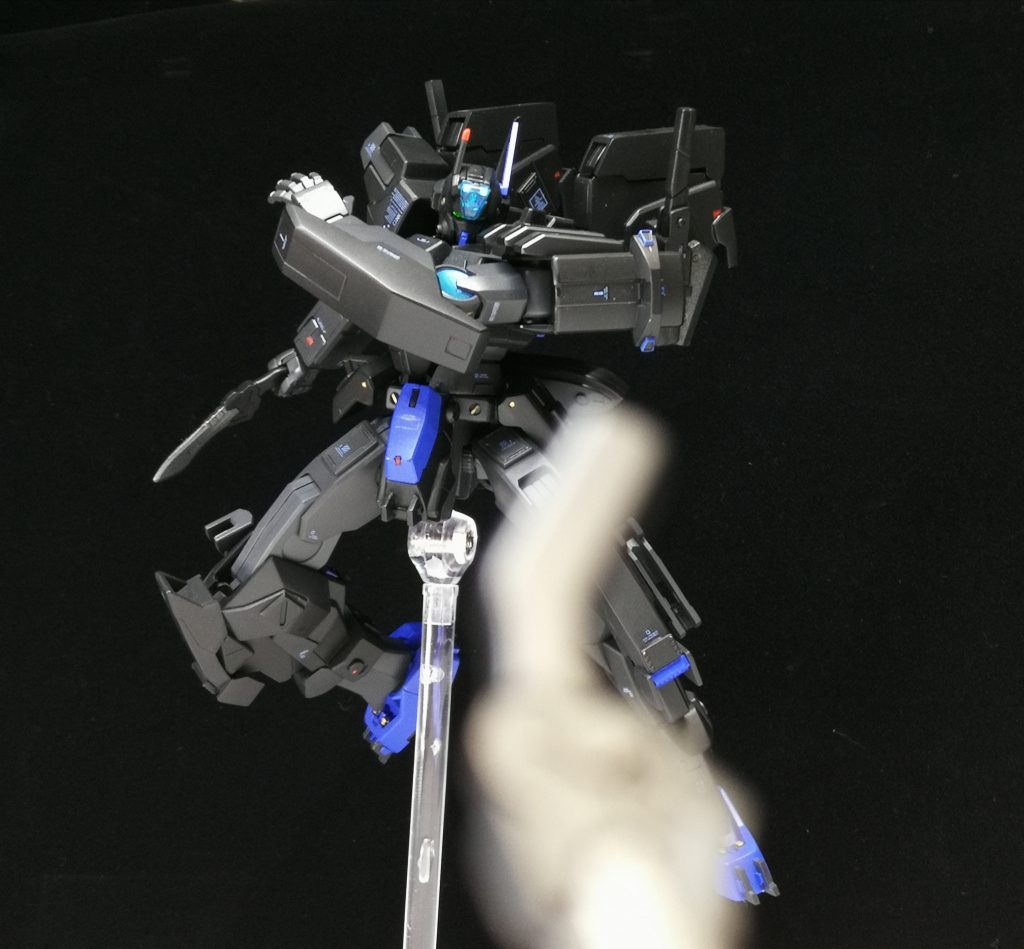 ◼️GNダガーナイフ
GNアサルトナイフ程の切れ味はありませんが取り回しが良く、クナイのように投げて使うことも出来ます。