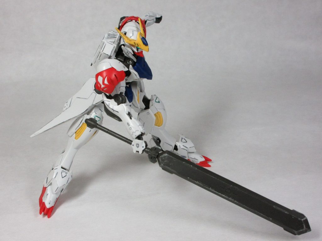 そもそもバルバトス≒バーバリアンで
大型武器を振り回す蛮族イメージになったのかなと。
(おそらく意図的に。
グシオンやキマリストルーパーなんかは
ほぼ設定イメージなので)