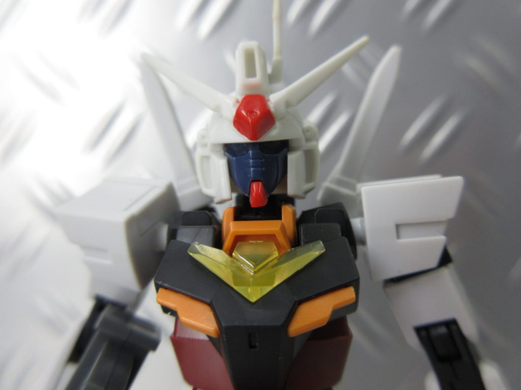 ヘルメットはHGUCのGP01ですが、
フェイスはヘイズルです