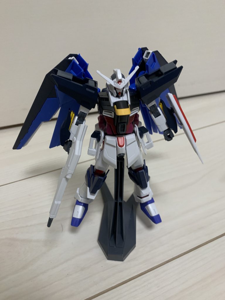 フリーダムの翼にするか最後まで迷った！