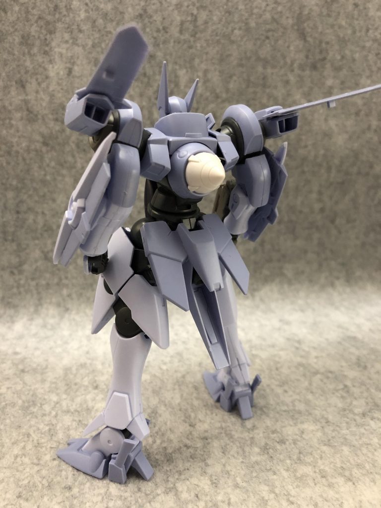 リア。

肩のウイングはユニオンフラッグから。