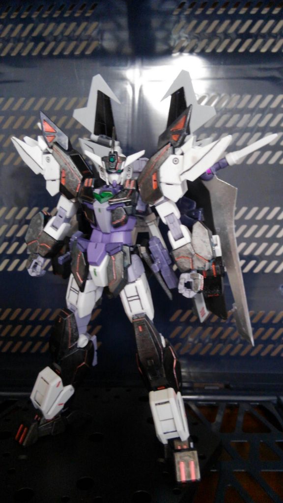 最後まで御覧頂きありがとうございました。今回は塗装は全てガンダムマーカーを使用し、作成しました。カメラアイや一部は附属のシールになります。
コアコン間に合って良かったです。

ありがとうございました♪