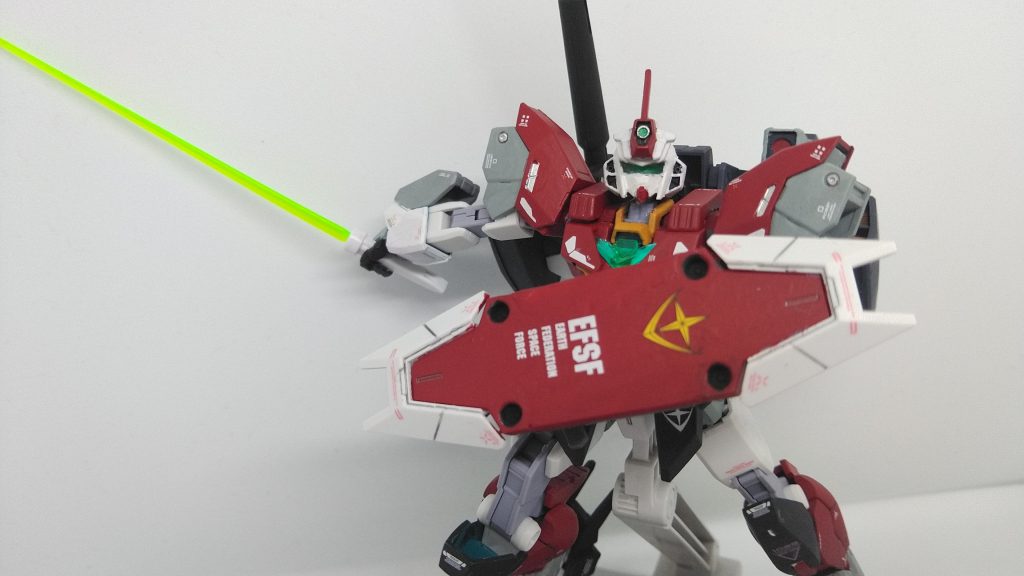 ビームサーベル ヴィーナスアーマーを装備すると出力が安定するので使用できる様になる。ですが本機は支援型の機体な為に1本しか装備されていない。