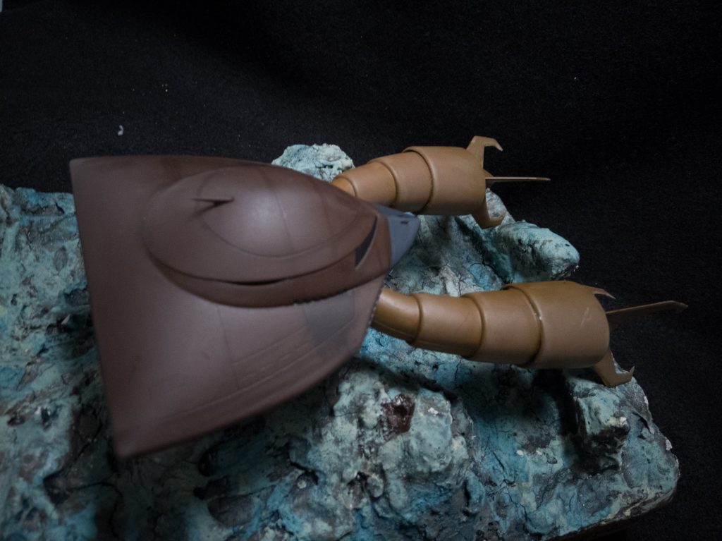 工作はクローを薄くしたくらいで、あとは素組です。
旧キットのモールド好き。