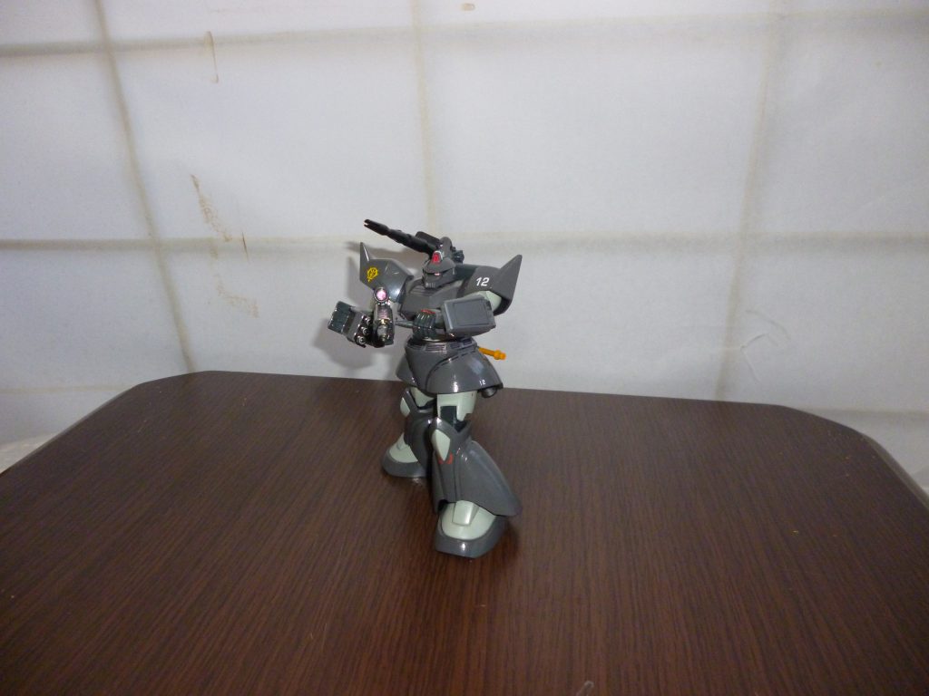 最後までご覧いただき、ありがとうございました。
ゲルググは公式でも「バックパックなどのパーツを換装することで、様々な戦局に対応可能な機体」と設定されており、模型でも組み替え遊びがしやすくて良いですね。
さて、年明けにスタートしたオリジナル小隊企画も、これで無事終了しました。
次は久しぶりに旧キットの積みプラを消化したいと考えておりますが、かなりの大改修が必要なので、相当時間が掛かりそうです・・・。そのためしばらくは、過去作の投稿が続くかと思いますがご了承ください。
最後になりますが、本作品をご覧になっての感想などいただけますと幸いです