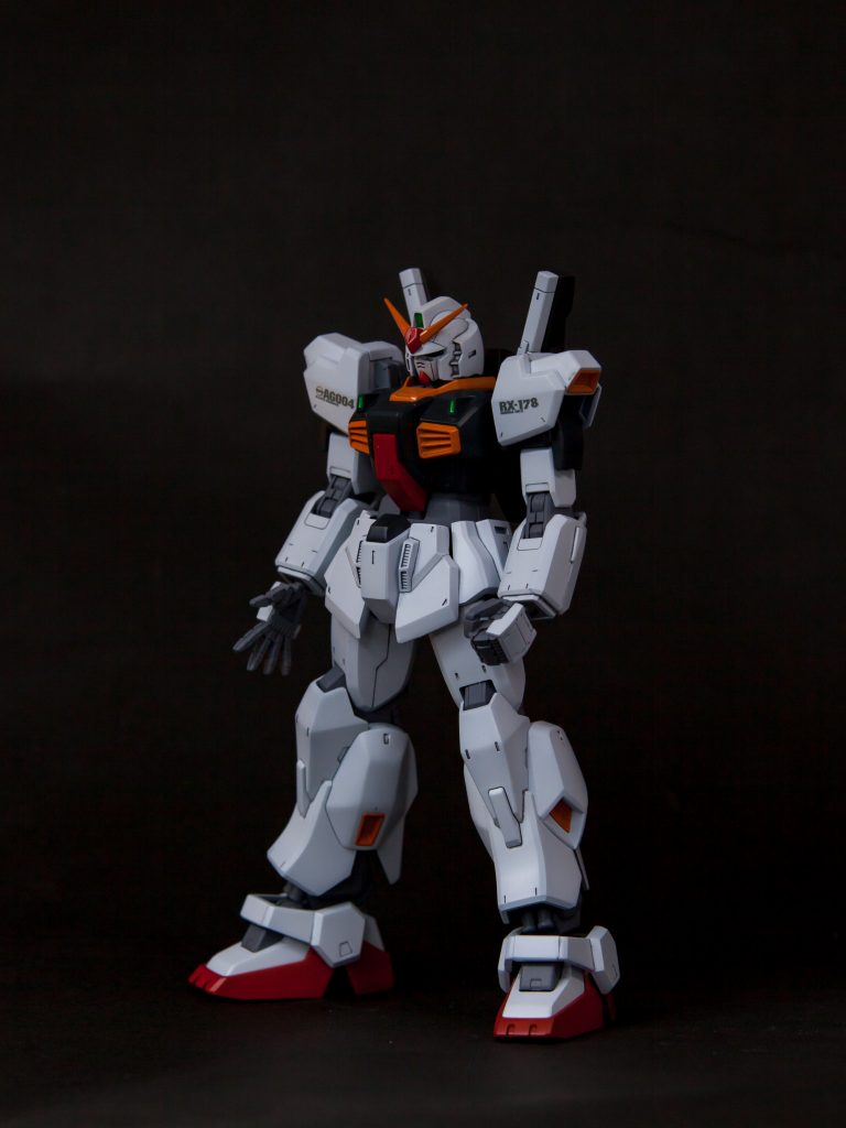 一週間で製作したので、武器、シールドは作っていません。デカールも2枚だけです。