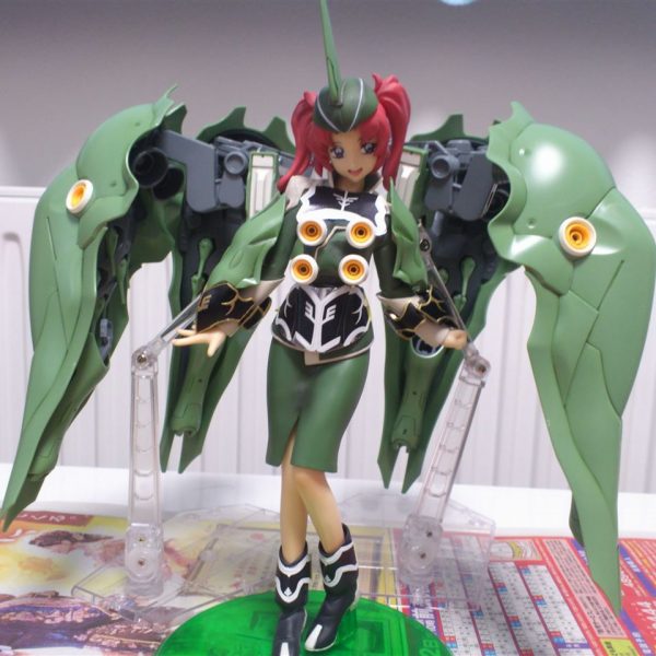 脚の速いジェガンがいる。特務仕様かもしれない