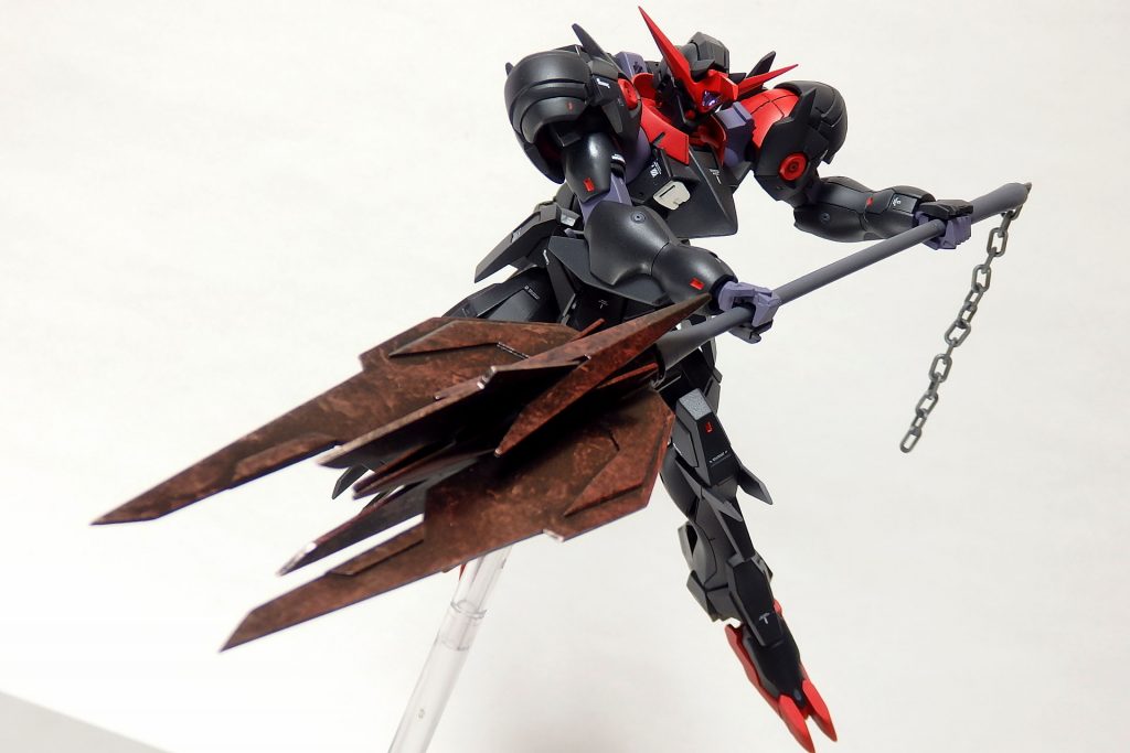 ~ACTION1 zein zum tode~
「魔槍 ザインツームトーデ」
”死への存在”を意味する名前を冠する大型の槍状兵器。この槍に貫かれたガンプラはバグを引き起こし、満足に機能することができなくなる。